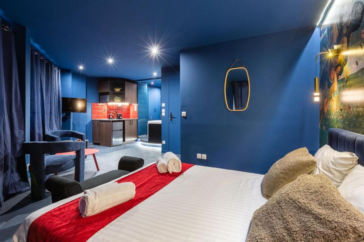 Arc De Triomphe Romantic Jacuzzi Saphir